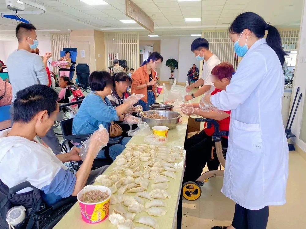 【保山安利醫(yī)院】“濃濃餃子香，深深關(guān)愛情”保山市殘聯(lián)肢體殘疾患者社會(huì)融入活動(dòng)